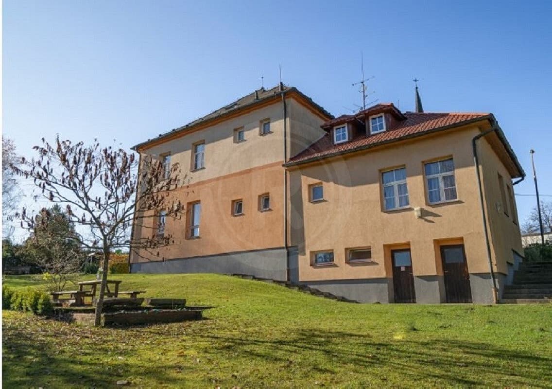 Prodej ubytovacího objektu 876 m²