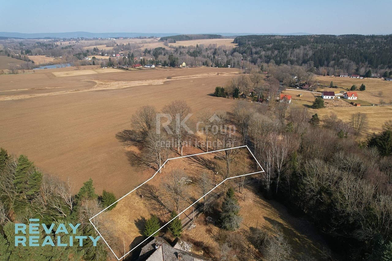 Prodej stavebního pozemku 3 103 m²
