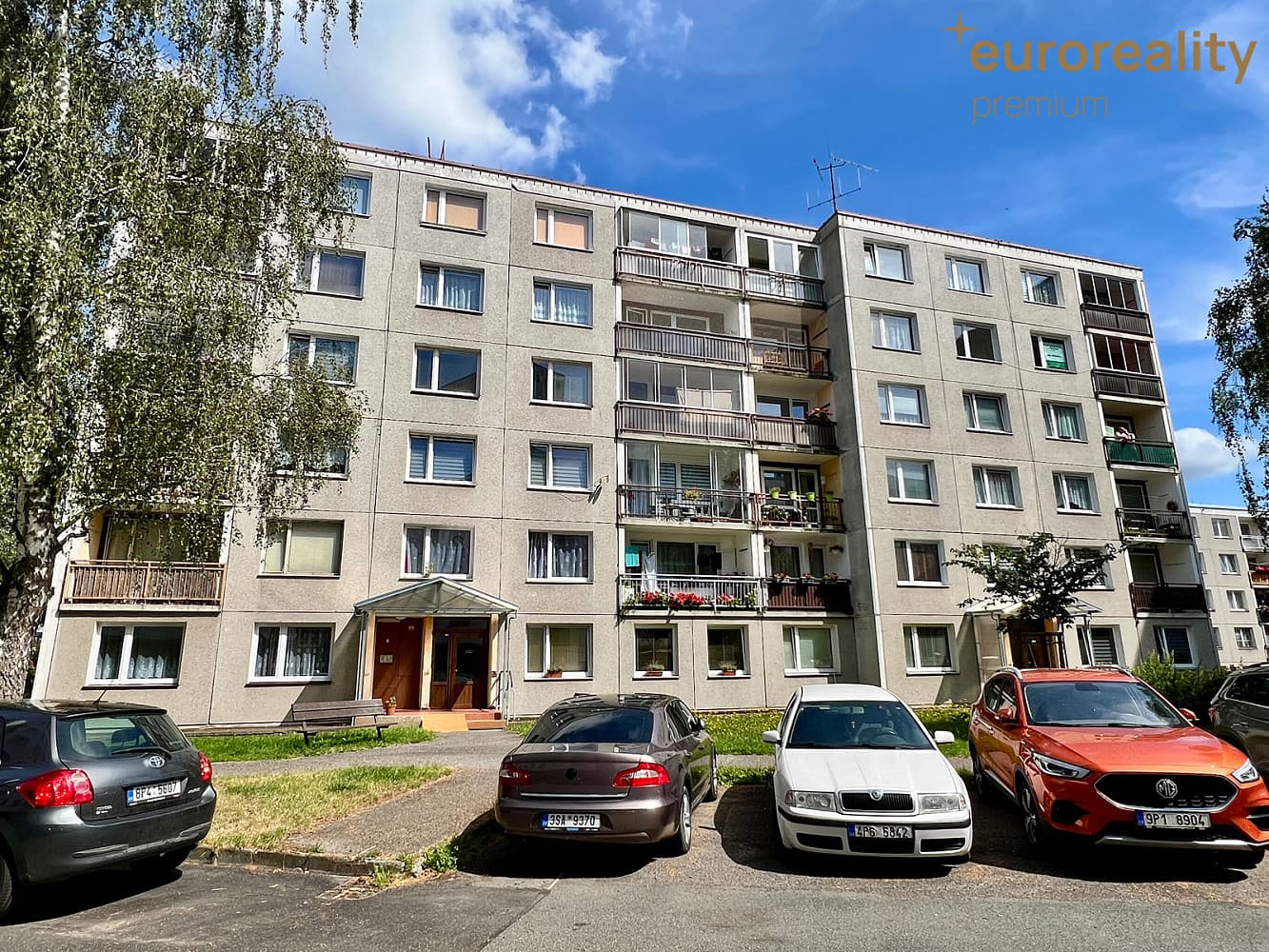Pronájem bytu 1+1 37 m²
