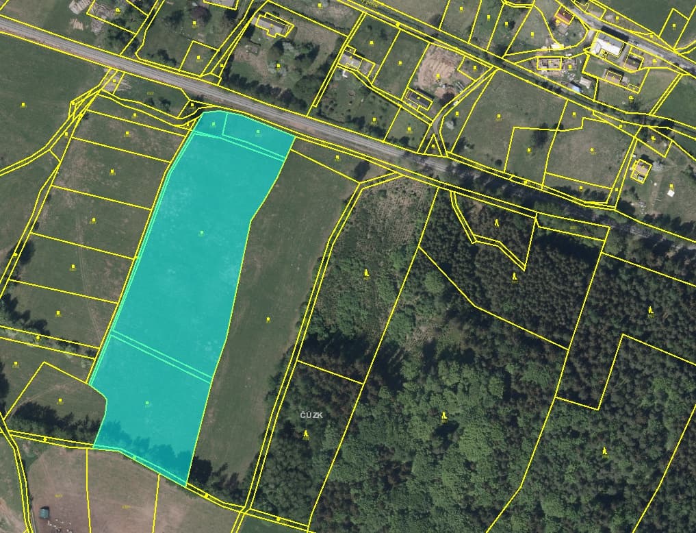 Prodej luk v těsné blízkosti obecní zástavby – 2,6 ha
