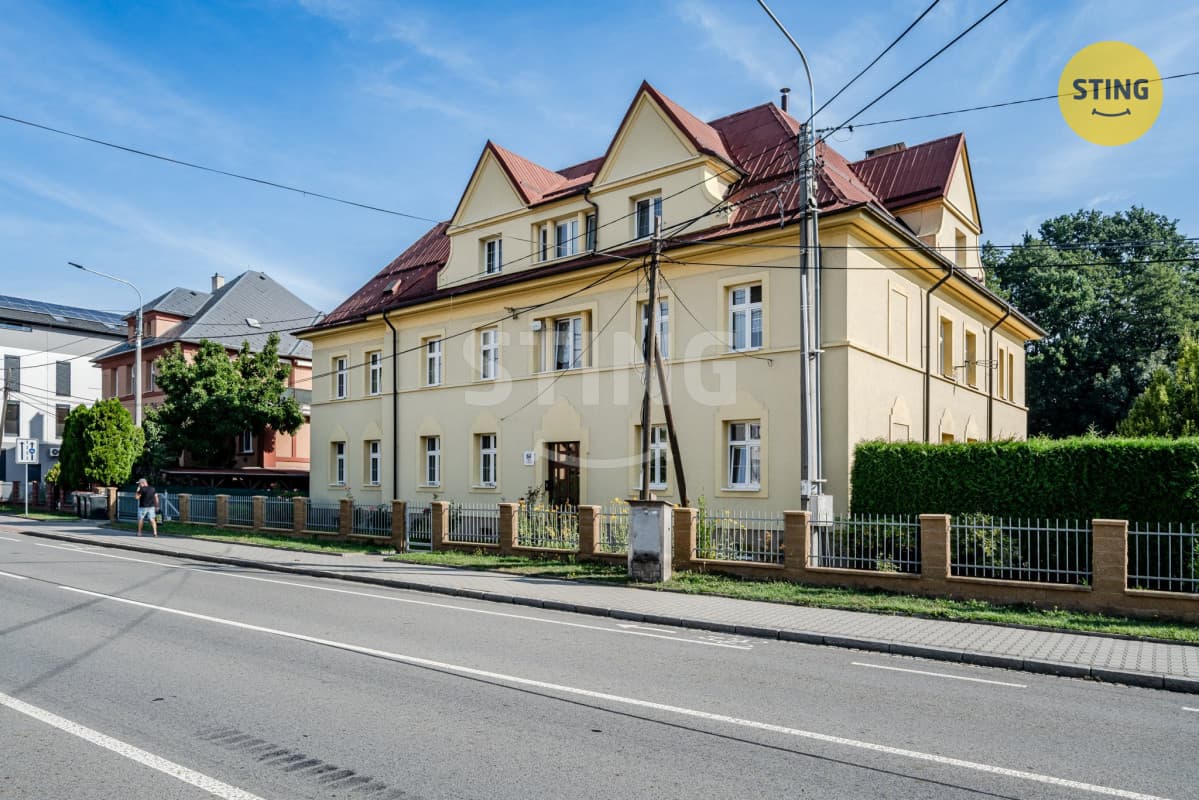 krásný prostorný byt 4+1, 136854