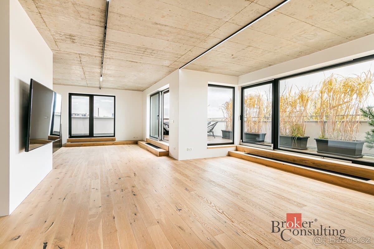 Prodej, byty/3+kk, 140 m2, Zelnice I 1799, 68401 Slavkov u B