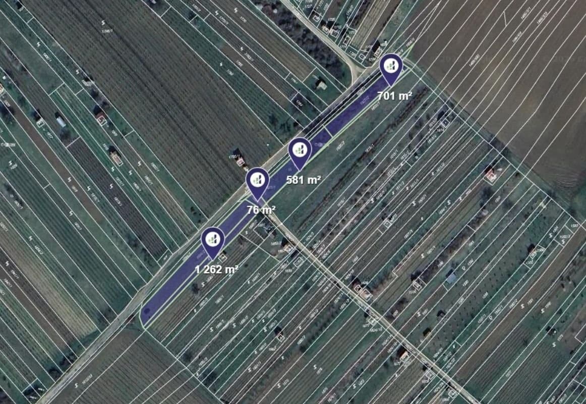 Prodej podílu 2/9 zahrady 582 m², Petrov