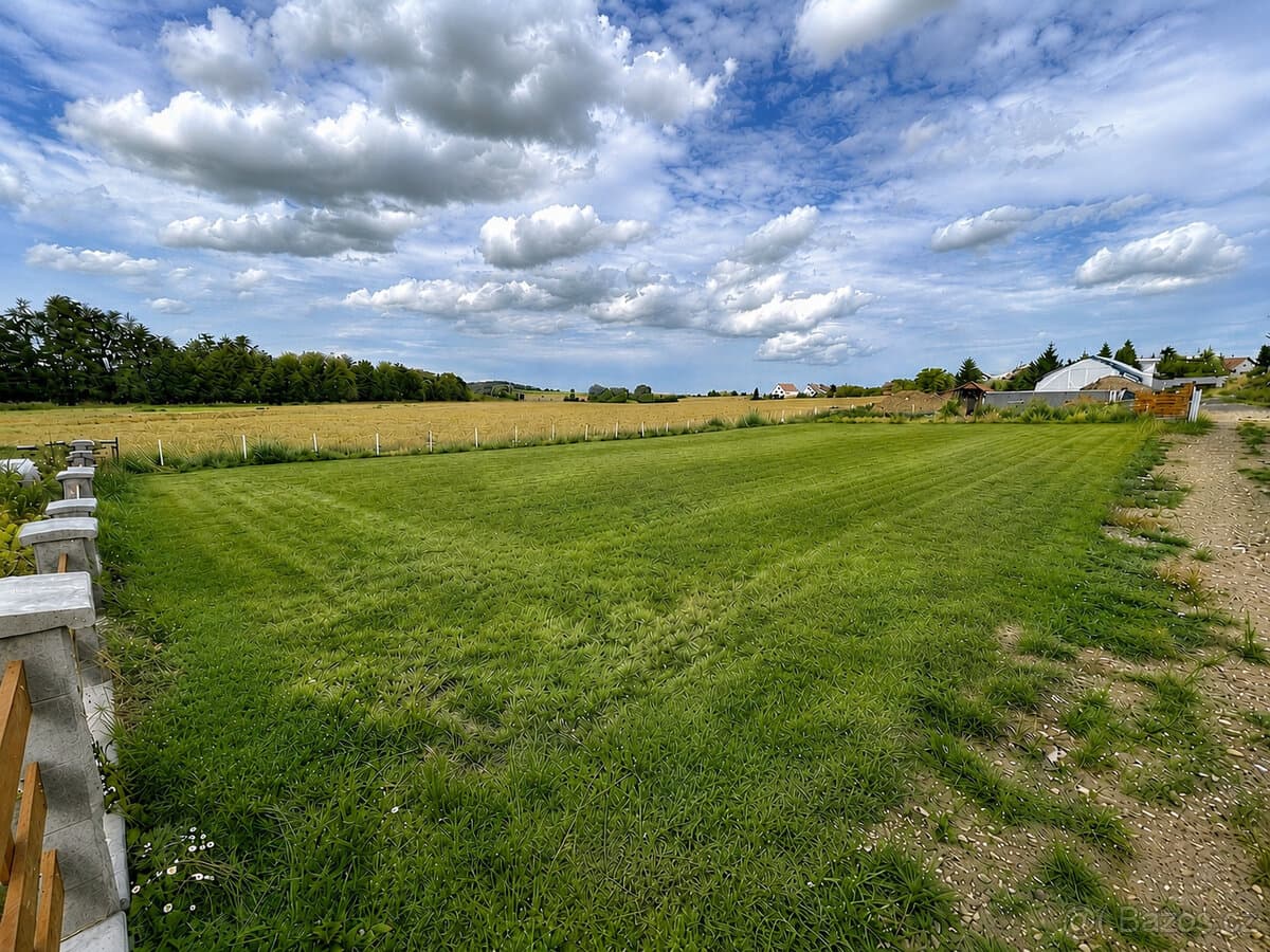 Prodej stavebního pozemku 900 m² - Nový Bydžov
