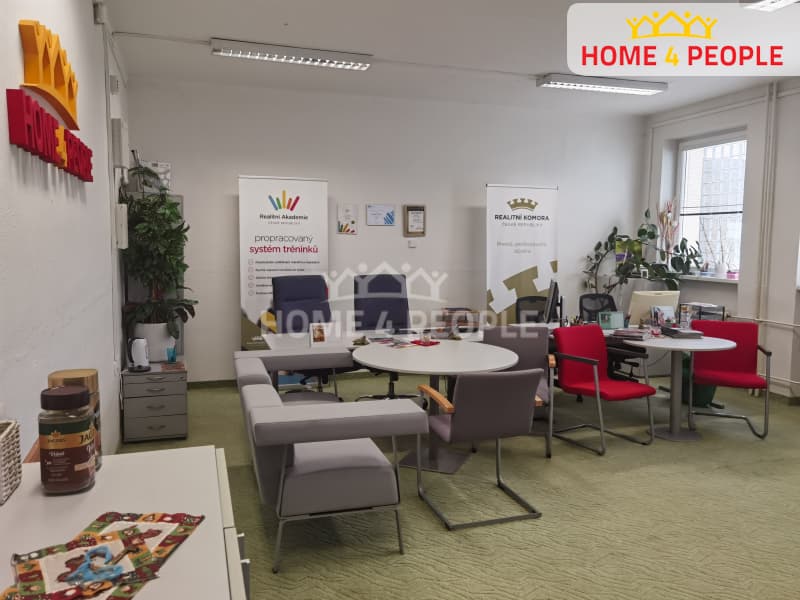Pronájem komerčního prostoru, kancelář 42 m2, Kladno