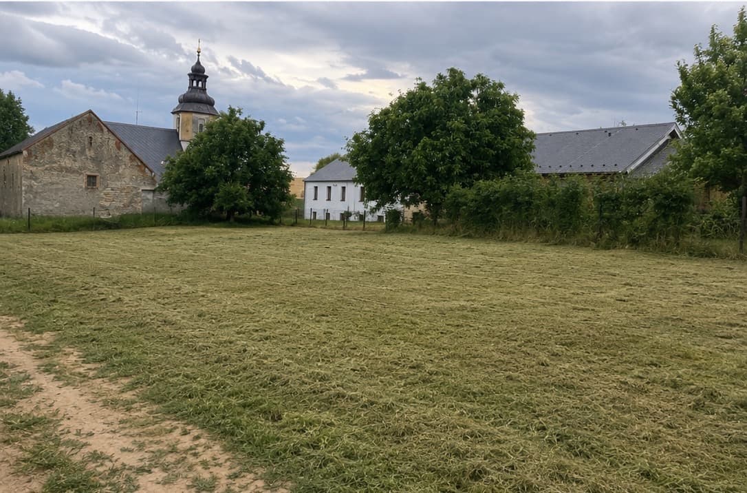 Prodej stavebního pozemku 751 m² Hlinka
