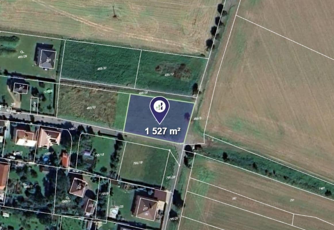 Prodej pozemku 1.527 m²
