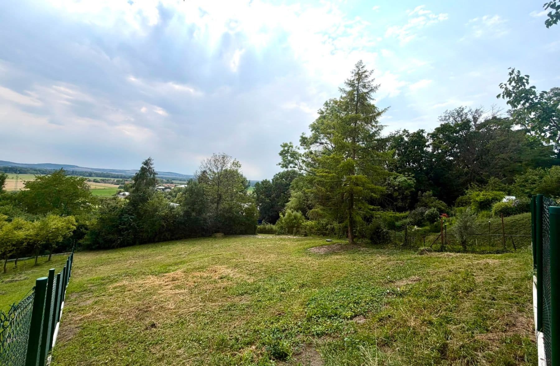 Prodej pozemku 865 m²
