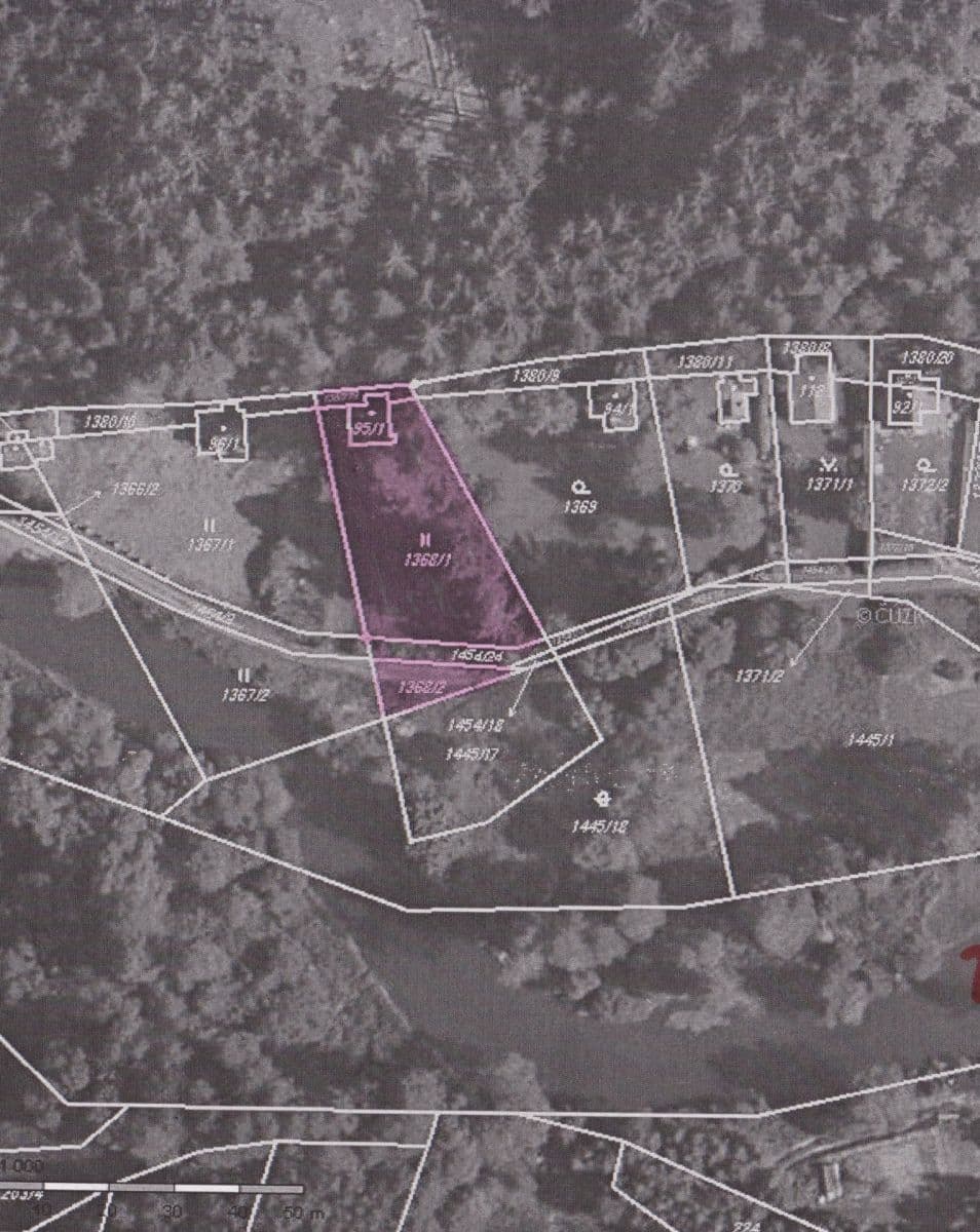 Prodej pozemku 1.028 m²