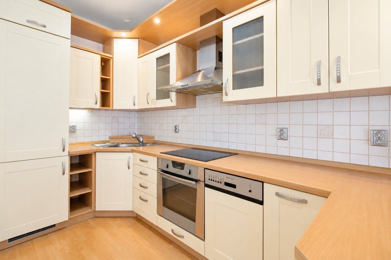 Pronájem bytu 2+kk 53 m²