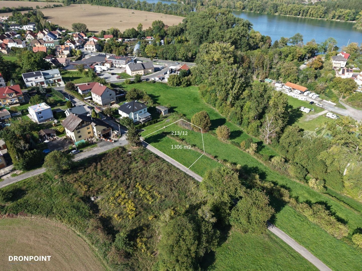 Prodej pozemku 1.306 m²