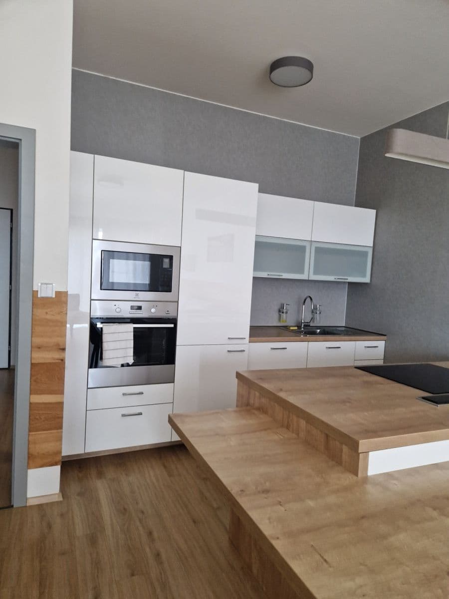 Prodej bytu 2+kk 67 m²