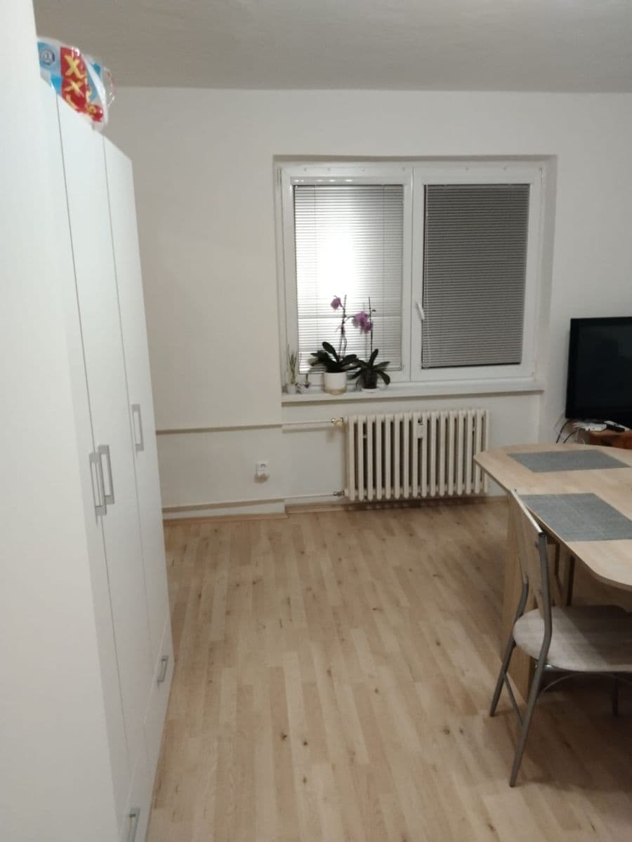 Pronájem bytu 2+kk 40 m²