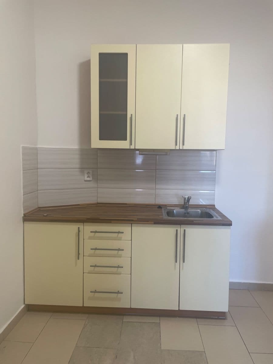 Pronájem bytu 2+1 50 m²