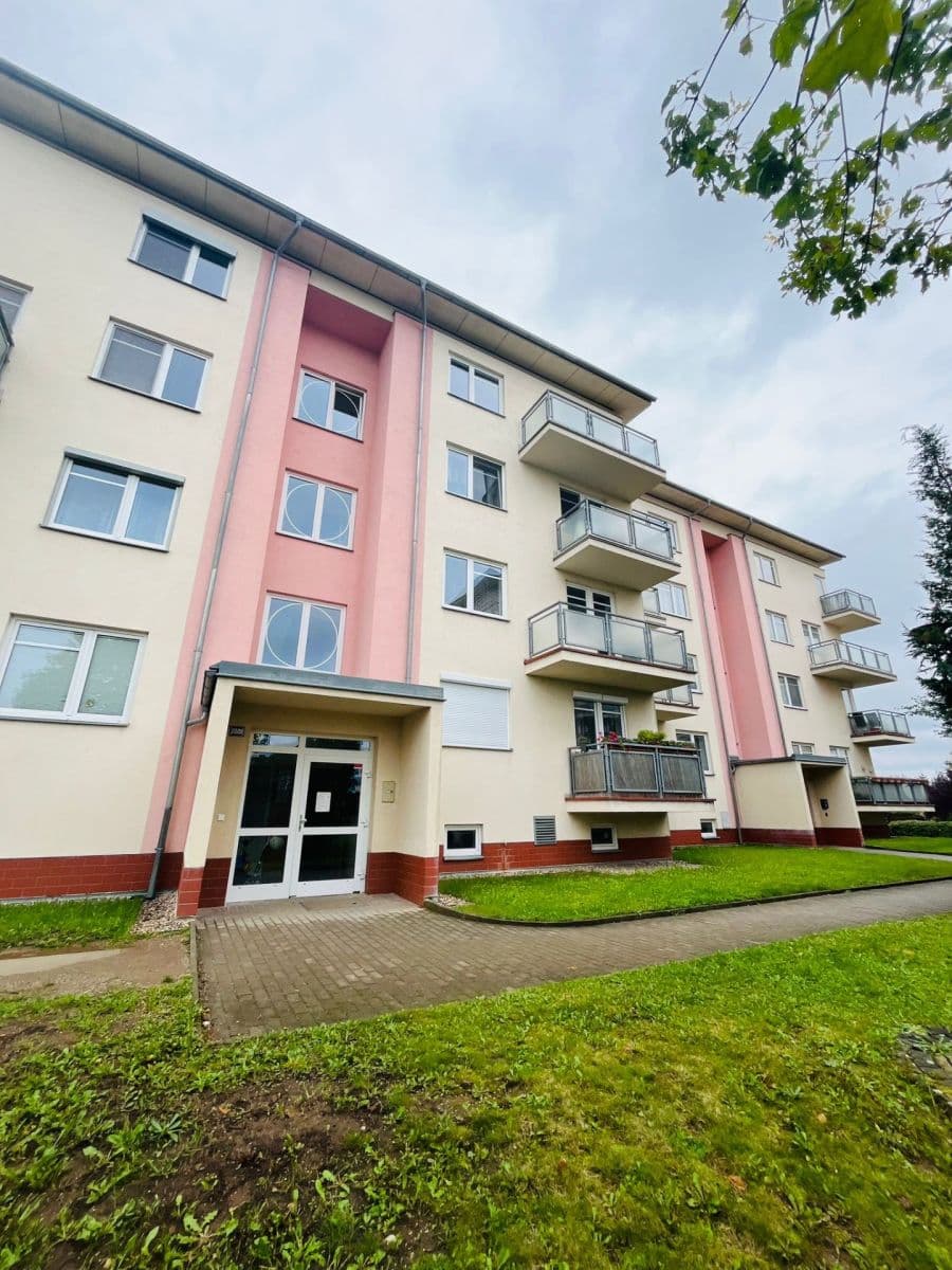 Pronájem bytu 2+kk 37 m²