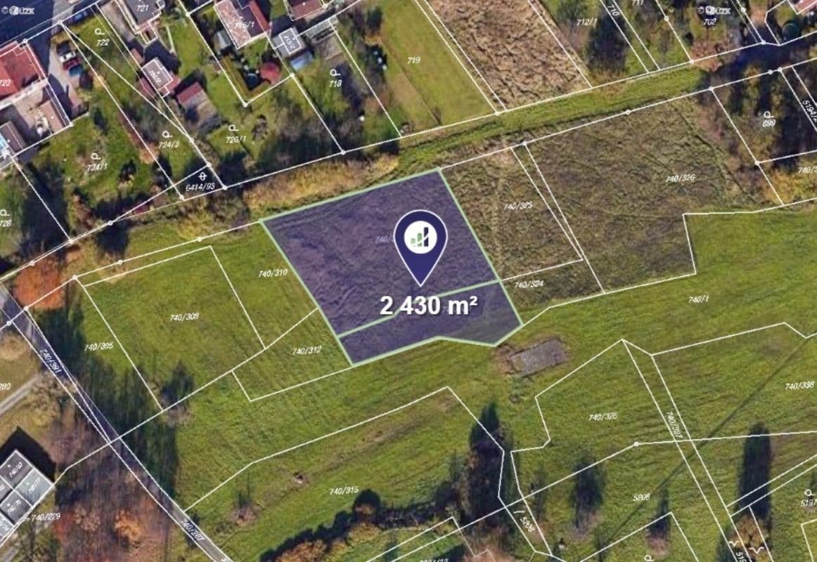 Prodej pozemku 2.430 m²