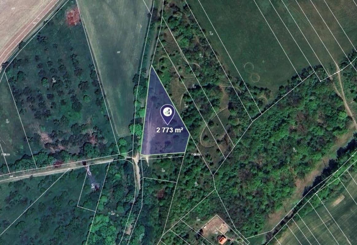 Prodej pozemku 1.387 m²