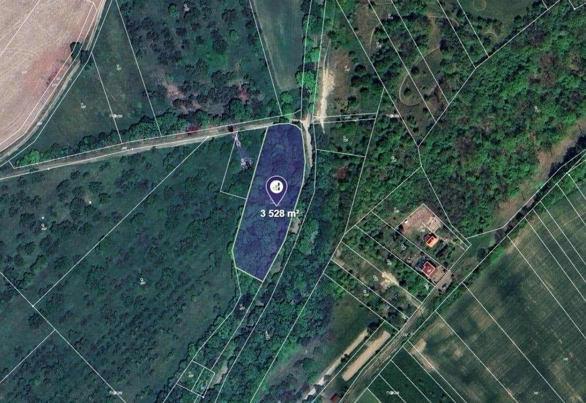 Prodej pozemku 1.764 m²